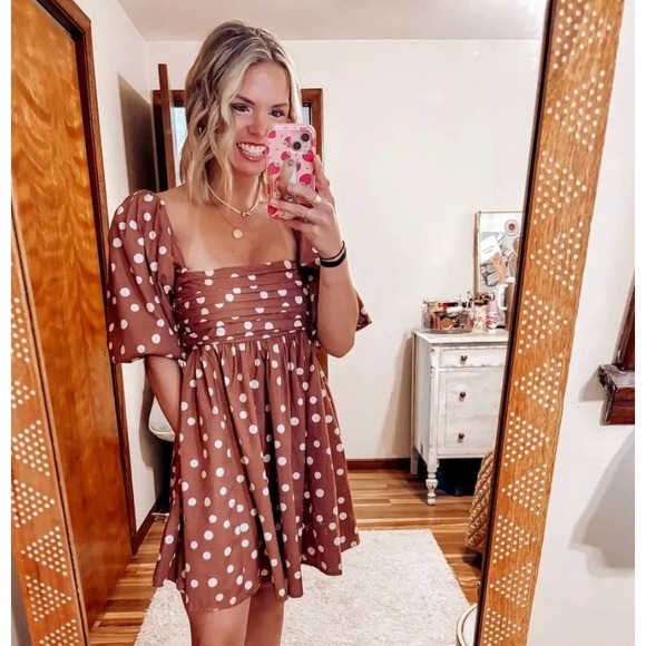 Abercrombie & Fitch Dresses & Skirts - Abercrombie Emerson Brown Polka Dot Mini Dress
